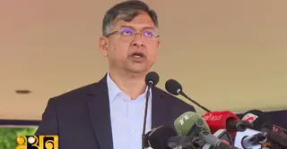 পুলিশ বাহিনী বর্তমান পোশাকে সন্তুষ্ট নয়: স্বরাষ্ট্রমন্ত্রী